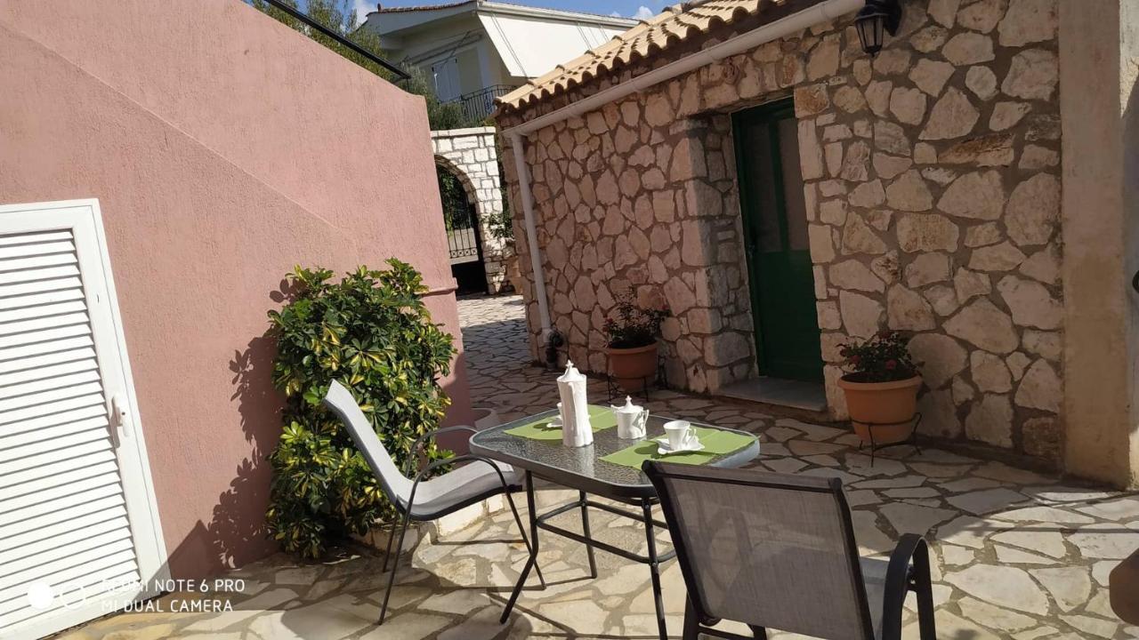 Sofias Cottage Razata Argostoli מראה חיצוני תמונה